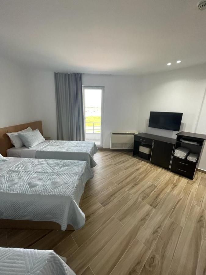 Hotel Verzaci Rinas Exterior photo